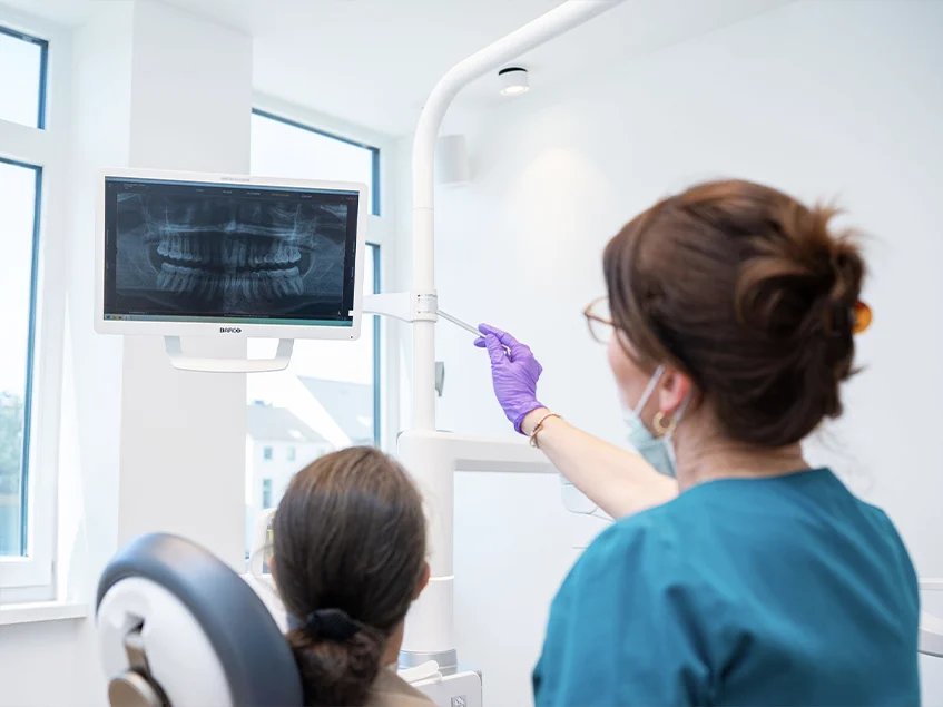 Zahnarztstuhl Monitor